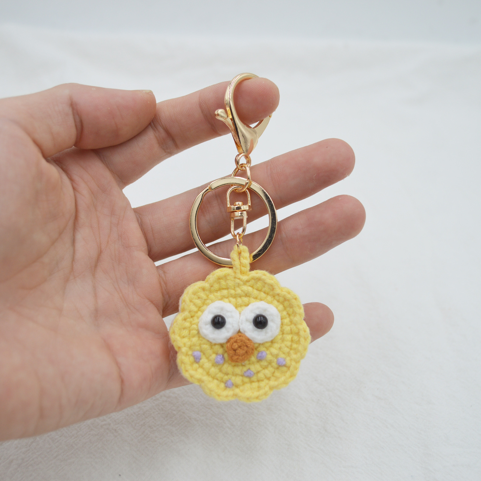 Dark yellow biscuits (gold buckle)