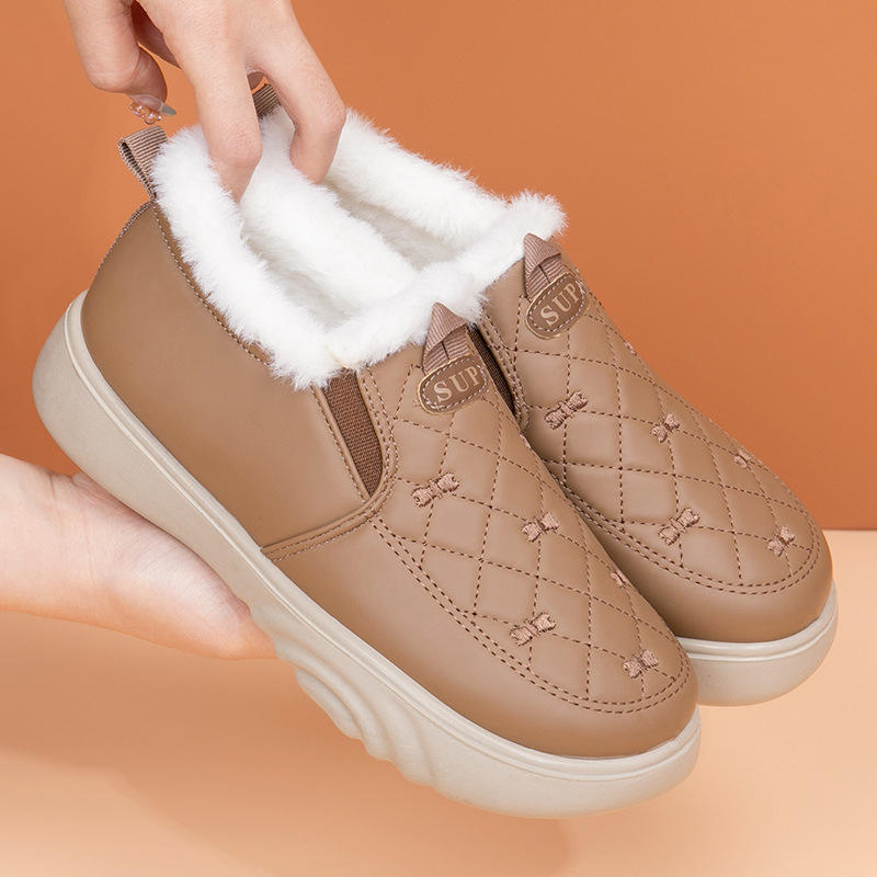 สีน้ำตาล