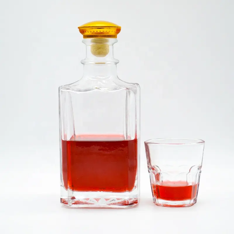 Bottiglia di spumante piatta di migliore qualità bottiglie di rum bottiglia di whisky quadrata da 750ml in vendita