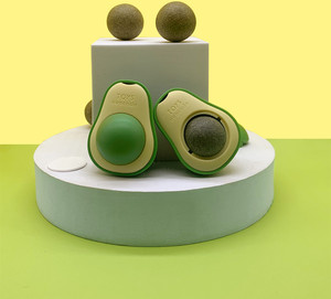 Juguetes de plástico para gatos Bola de menta segura gatito saludable masticar hierba gatera juguete aguacate gato juguete - Product Image 4