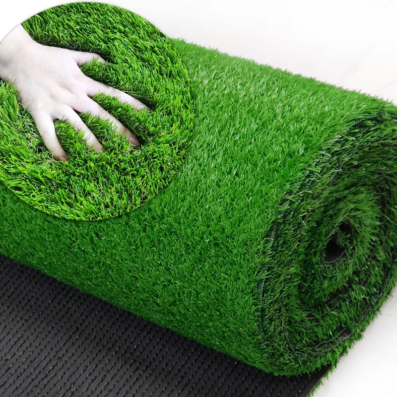 भूनिर्माण 40mm प्राकृतिक आउटडोर कृत्रिम संयंत्र दीवार हरी घास कालीन खेल के मैदानों के लिए कृत्रिम घास