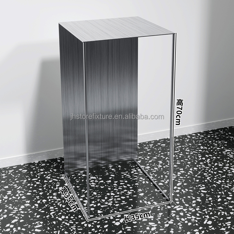 Argent mat L35 * P35 * H70CM