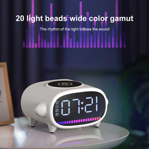 Smart Digital Desktop Clock 15Watt kabelloses Laden Bluetooth-Lautsprecher 5.3 20-Farben-LED-Funktemperatur-Thermometer-Akku - Product Image 2