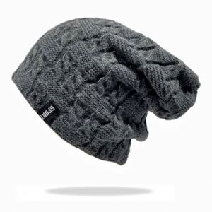 Женская вязаная шерстяная шапка с логотипом - Product Image 3