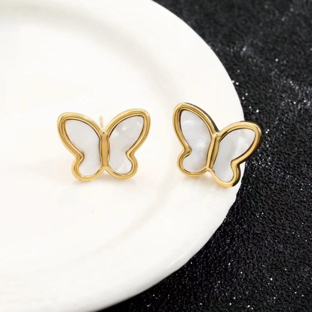 Boucles d'oreilles dorées papillon