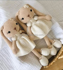 手工Amigurumi毛绒玩具针织钩针毛绒动物兔子婴儿睡眠玩具
