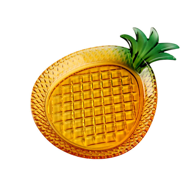 Piatto di frutta all'ananas arancione