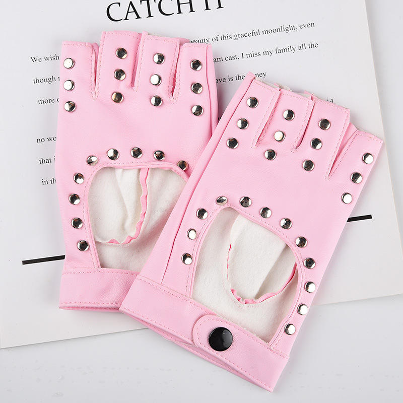 หมุดสี่แถวสีชมพูอ่อนสำหรับผู้หญิง