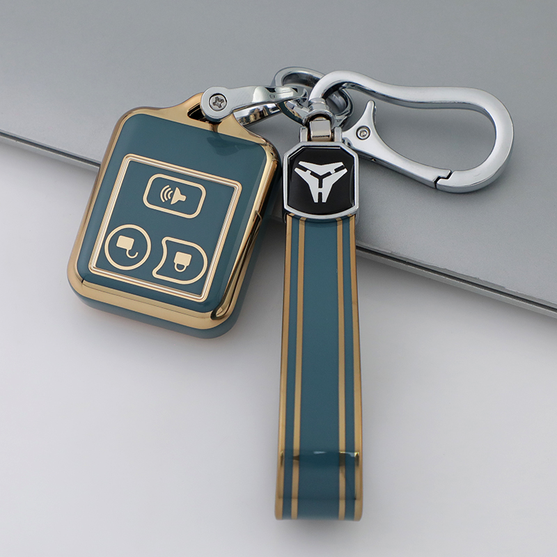 3 Button White + Keychain