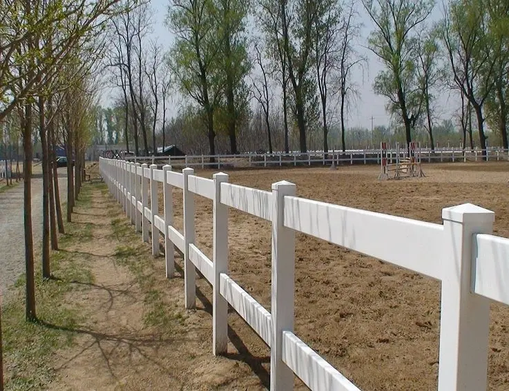 Resistente AI RAGGI UV PVC Recinzione per il cavallo aziende agricole