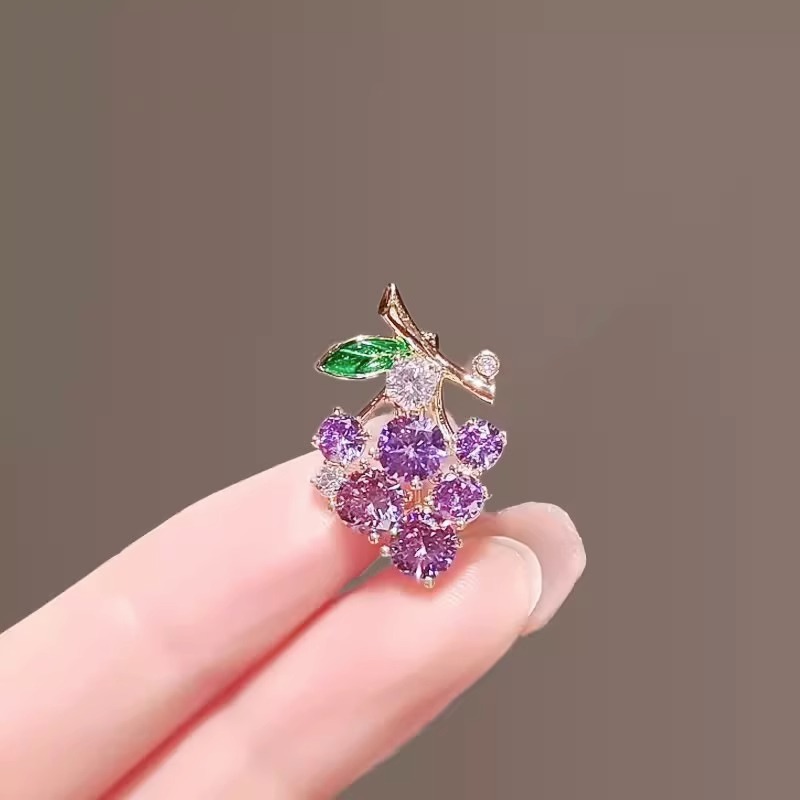 Purple grape brooch