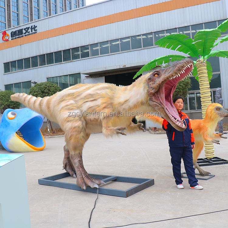 T-Rex animatronique de 5 m de long