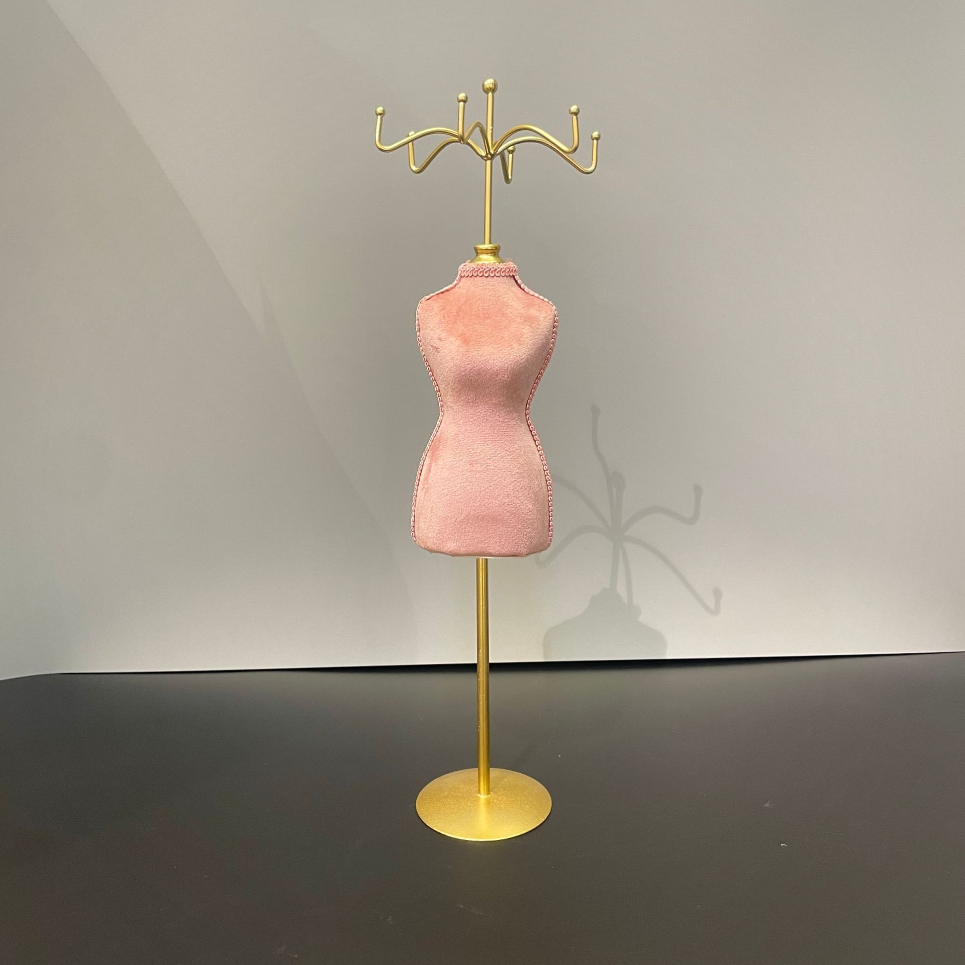 Modelo Stand - (Rosa)