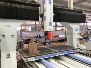 Moldes de espuma de control Syntec que hacen la máquina enrutadora CNC Jinan Quick carpintería centros de mecanizado de 5 ejes - Product Image 6