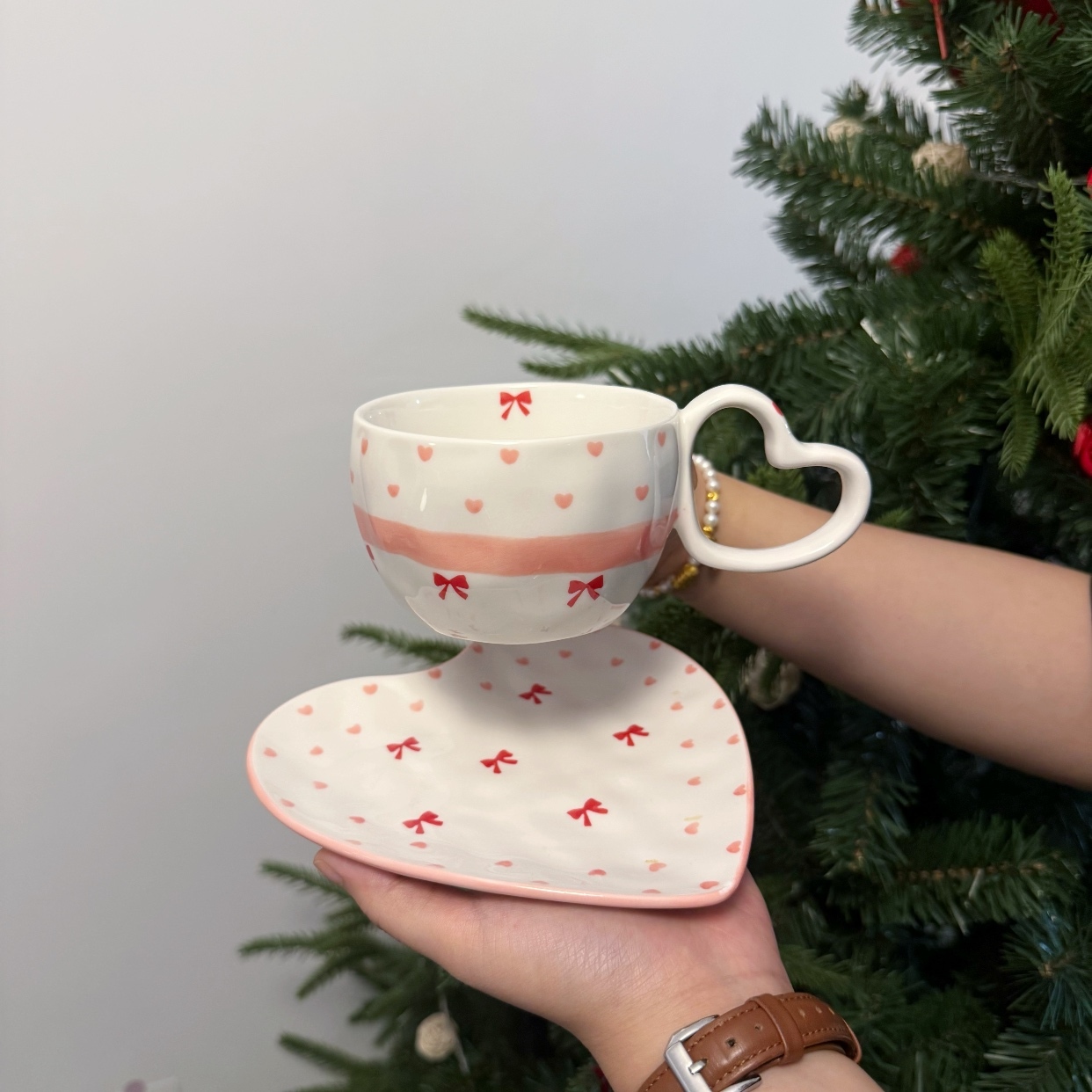 Ligne rose arc rouge tasse 280ml plat coeur