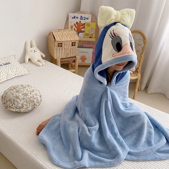Donald duck cape blue