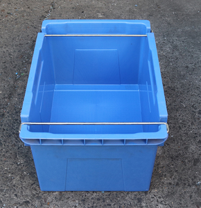 Caja apilable de plástico para pescado con asa, para frutas y verduras, 622x422x152mm - Product Image 4