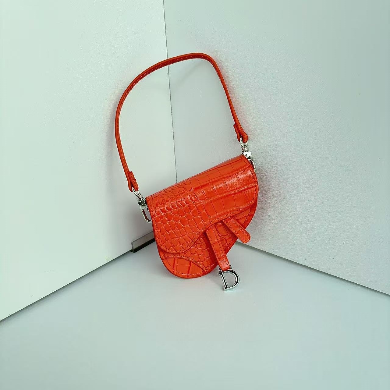 Naranja rojizo