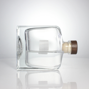 Phổ biến nhất rỗng hình vuông rượu tinh thần 250ml 500ml siêu Flint Kính Vodka Gin Whisky Tequila chai với nút chai - Product Image 3