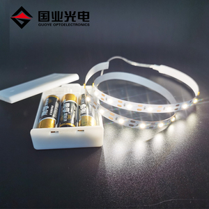 カスタマイズされた2835 smd 4.8w 3vバッテリー駆動LEDストリップ、aaaセルボックスケーシング付き - Product Image 1