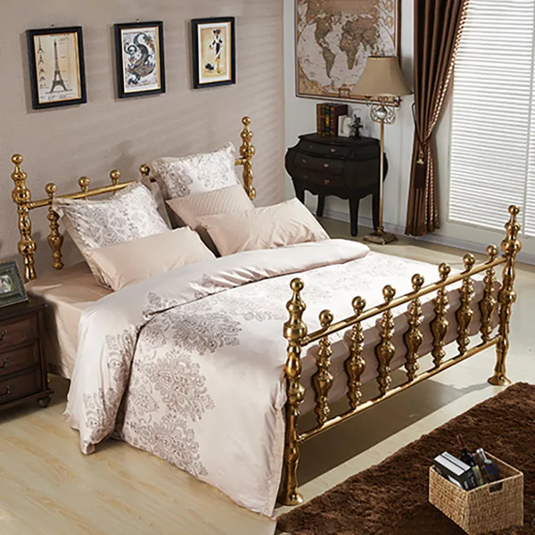 Muebles de lujo estilo francés Louis, hechos a mano, cama de latón macizo, muebles de dormitorio de dubái