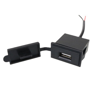 方形12V/24v单USB汽车充电器插座5V 2.4a QC3.0电源适配器防水USB a充电端口连接器 - Product Image 1