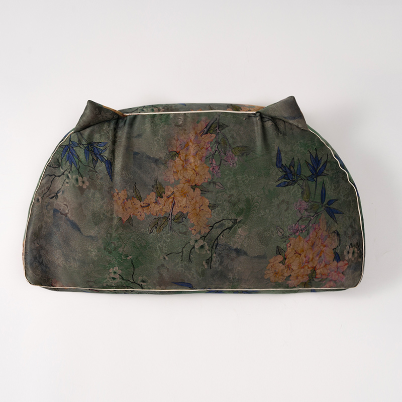 Jade Begonia Moon Xiangyunsilk Pillow (Cat Ear)