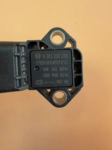 For Audi Volkswagen Q74.2 A8D4 4.0L TT S7 <strong>S5</strong> Intake Pressure <strong>Sensor</strong> 038906051K Camshaft Position <strong>Sensor</strong>