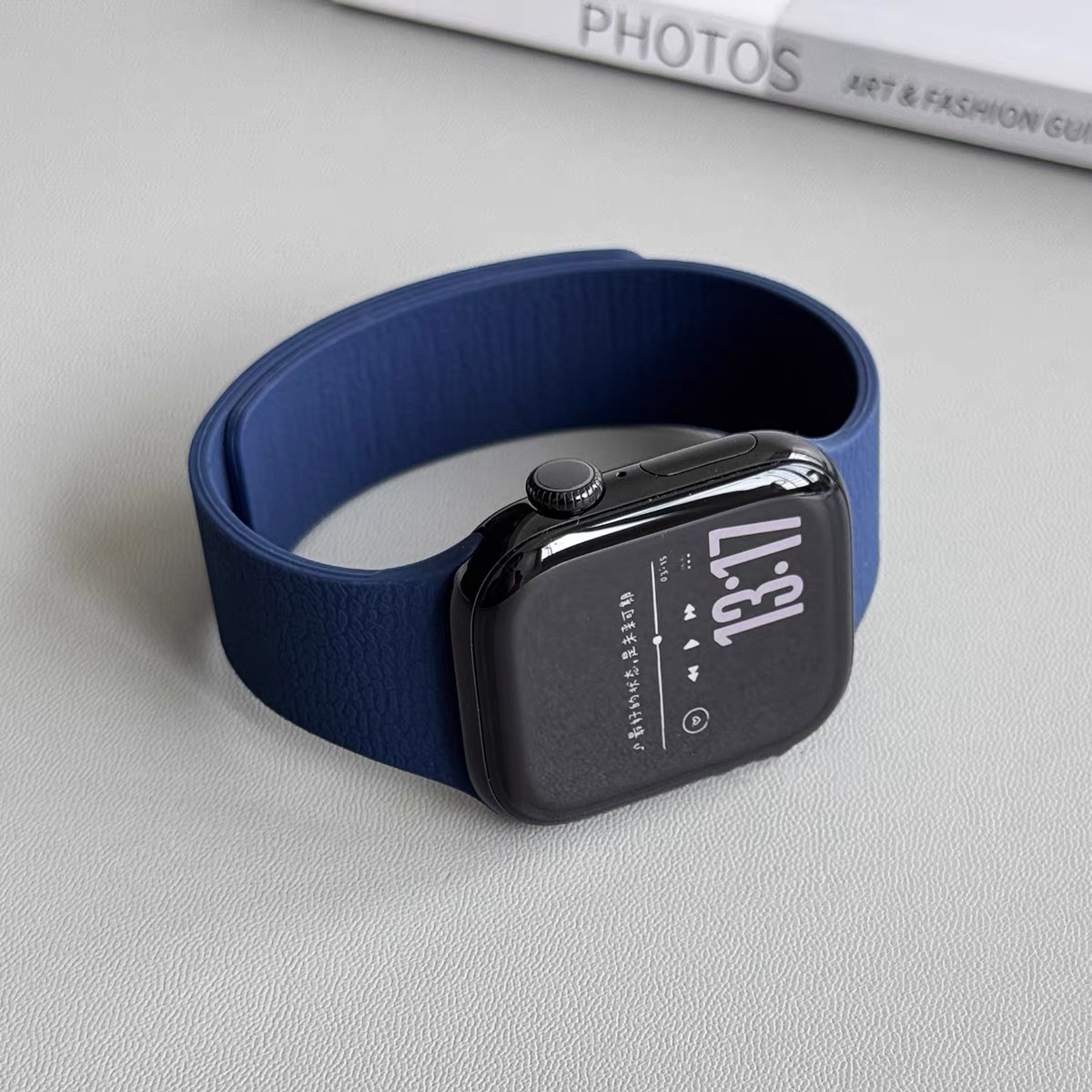 Bleu foncé