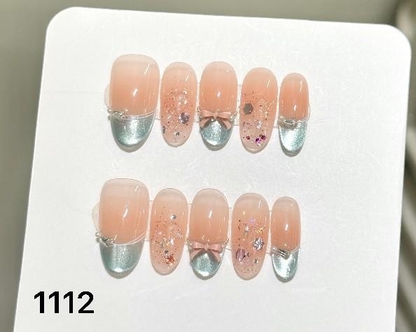1112