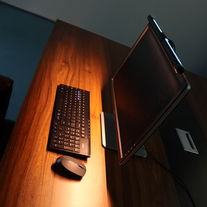 USB-Powered Eye Care <strong>LED</strong> Task Lamp for <strong>E</strong>-Reading <strong>RGB</strong> Computer Smart Screen Monitor Light Bar Touch Control for Home Office Desk
