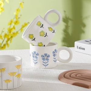 Wholesale Cute Japanese Girl Ceramic <strong>Cup</strong> Coffee Milk Tea Mugs 400ml Flower Ceramics <strong>Lovely</strong> Flower <strong>Cup</strong> for Girls - Product Image 4