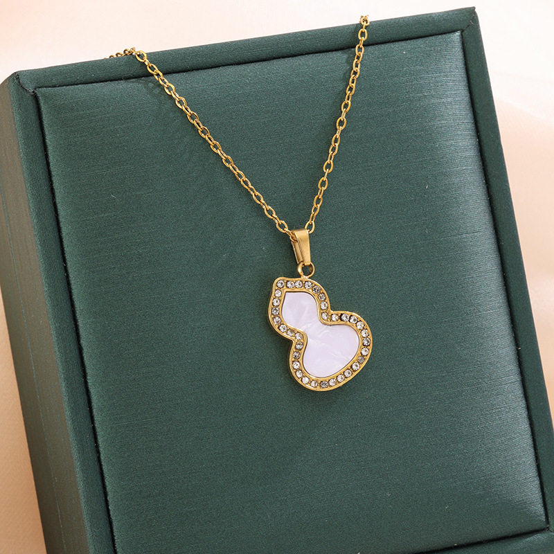 Collana in oro bianco