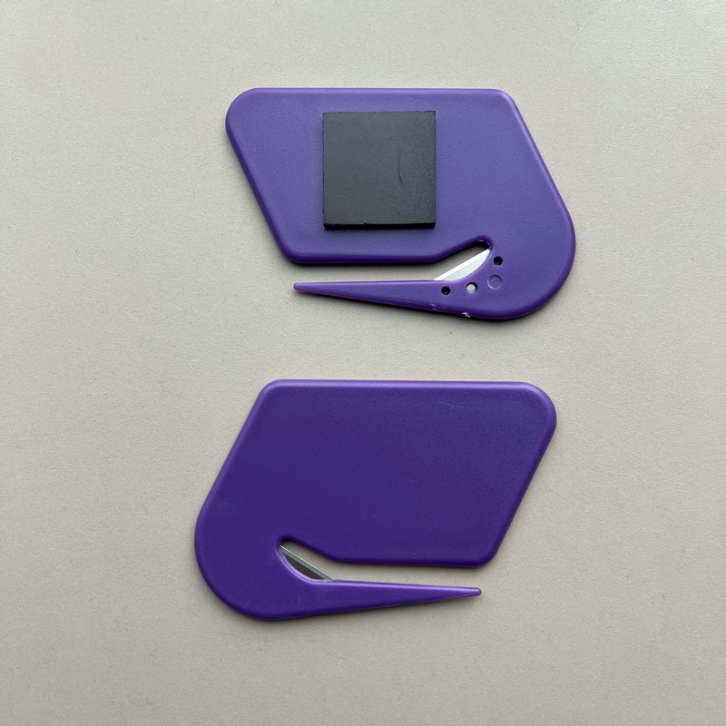 7,81X5,2x0,551 cm violet