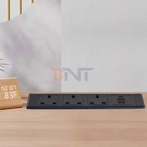 Enchufes de alimentación multifuncionales de escritorio con 3 enchufes de CA y 2 * enchufes de carga USB A + 1 * USB C - Product Image 2