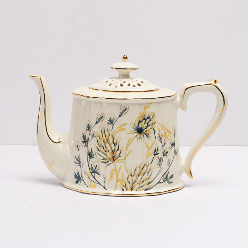 white-tea pot