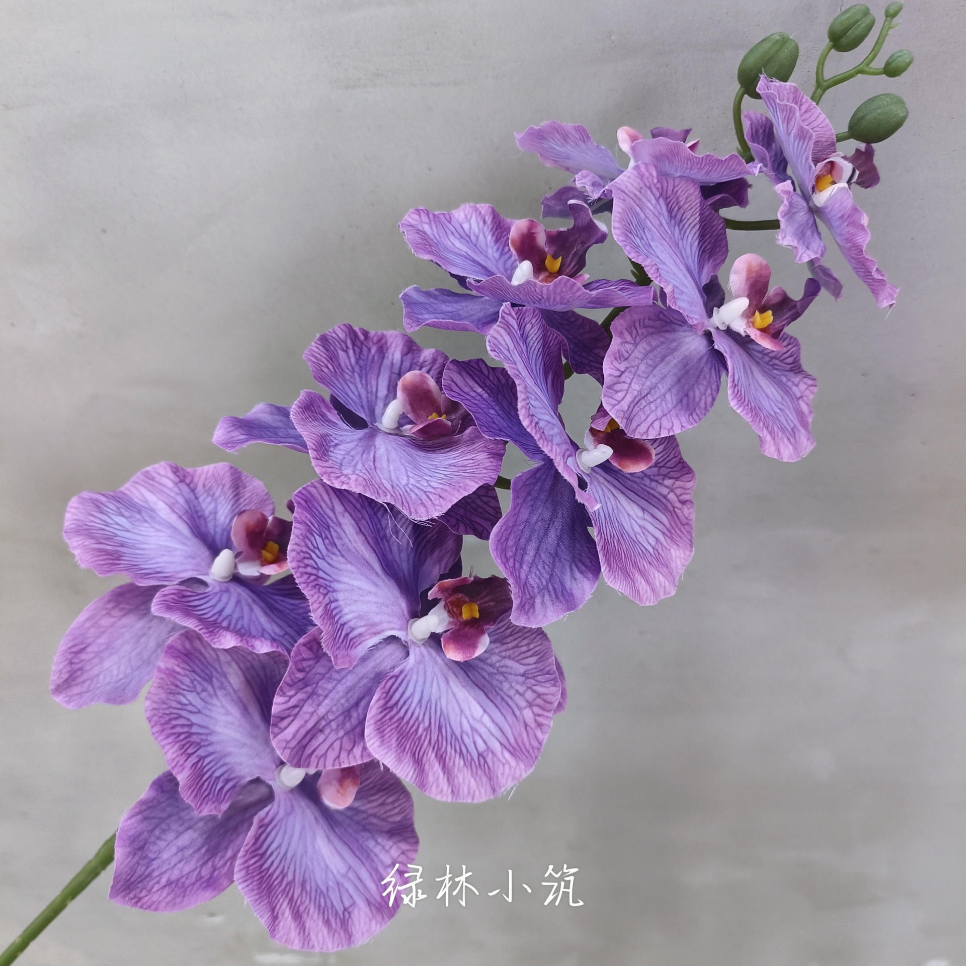 Article n° 126-9 : Orchidée Phalaenopsis artificielle avec tête en tissu.