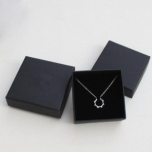 Çevre dostu geri dönüşümlü özel desen hediye kutusu doğum günü hediyesi ambalaj kutusu noel hediyesi kurdelalı kutu - Product Image 6