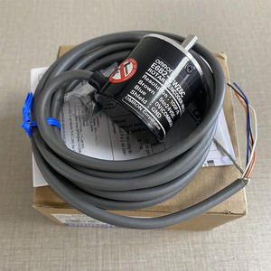 Auf Lager Encoder E6B2-CWZ6C 100P/R Drehgeber