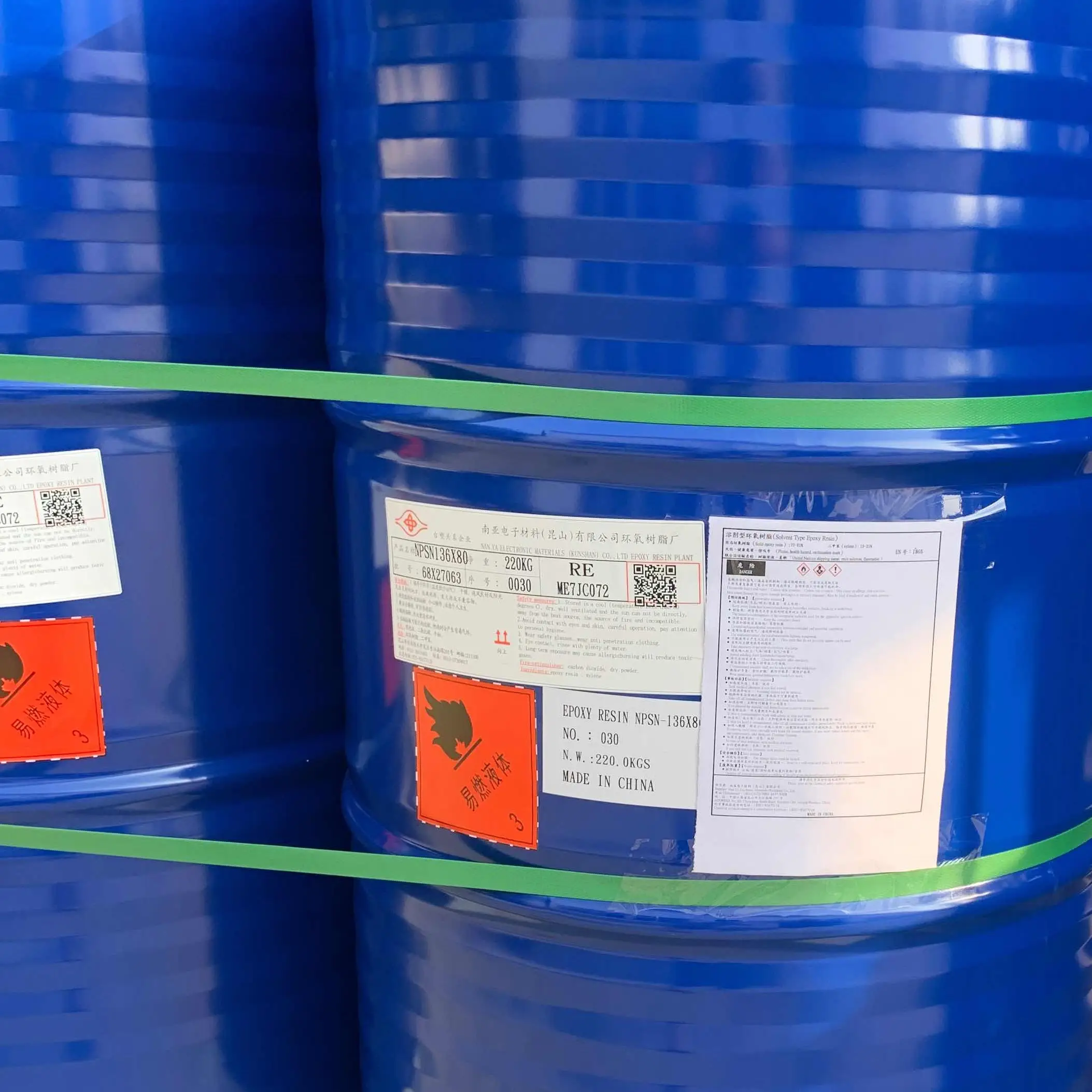 Nhựa Epoxy NPSN-136X80 220 Kg/thùng Chất Lượng Cao