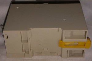 Plc CPM2CS110C入出力IOモジュールDINレール24VDC PLCプログラミングコントローラ - Product Image 4