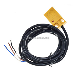 YIXINTAI Interruptor de Proximidad, Sensor de Proximidad Inductivo de Detección de 3 Cables, 5mm, DC 6-36V, NPN, PNP - Product Image 1