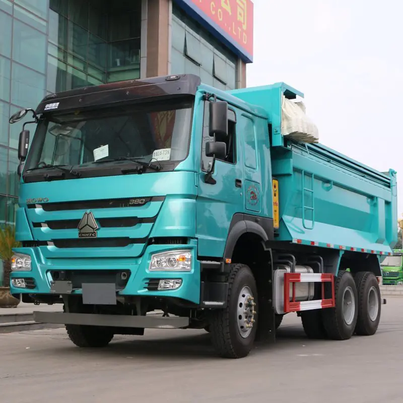 Camions à benne basculante d'occasion Sinotruk 6x4 Offre Spéciale pas cher HOWO camion à benne basculante à faible consommation de carburant d'occasion à l'exportation