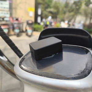 Prodotto di telecomunicazione Tracker Dual-Mode BeiDou/GPS ad alta precisione per un efficiente monitoraggio di veicoli e risorse - Product Image 2