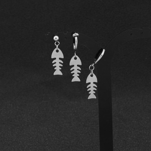 絶妙なクリエイティブFishboneダングルイヤリング小さな魚ライト高級ファッション個性的なジョーカーデザイン - Product Image 1