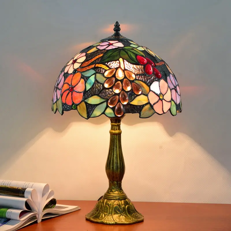 Tiffany Creative Coloured Glass Wohnzimmer Esszimmer Nachttisch lampe Bar Garden Vintage Lampe