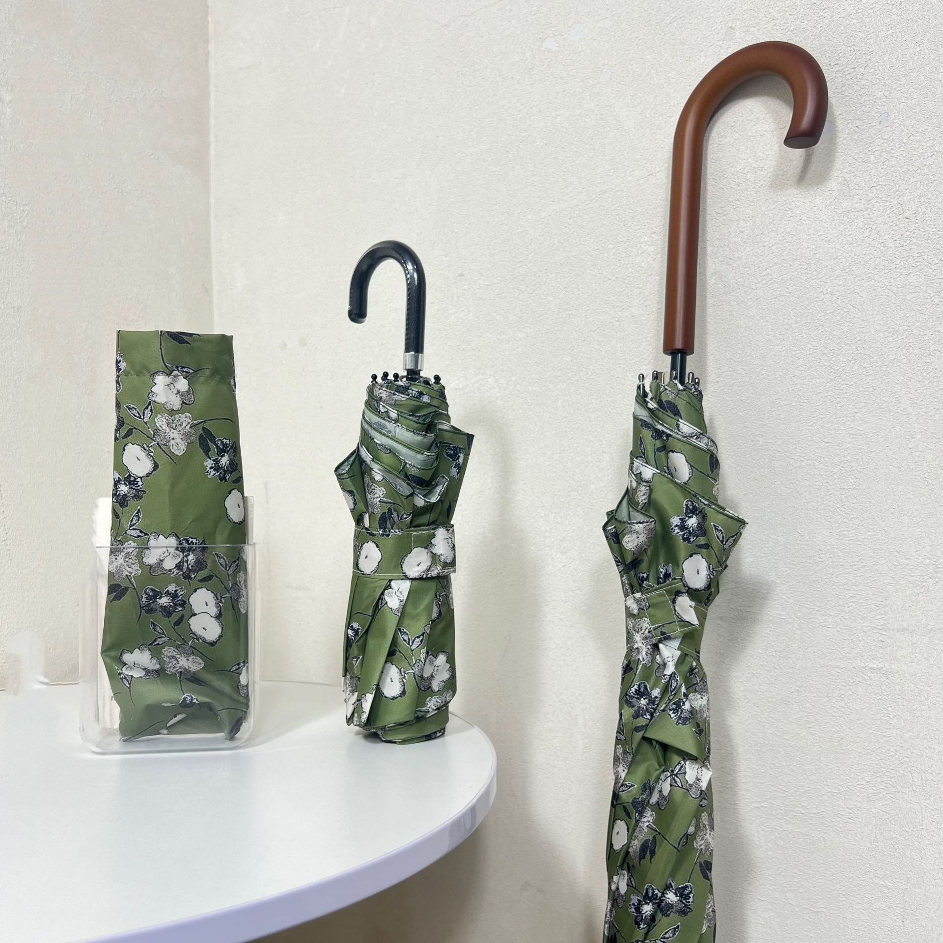 Nouveau parapluie droit 8 baleines vert mousse chocolat manche courbé