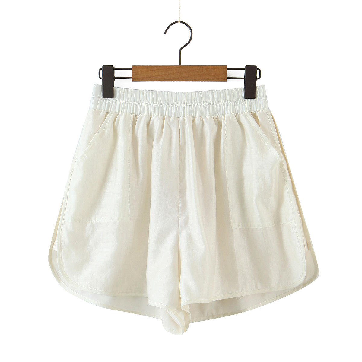 Pantalones cortos blanco leche