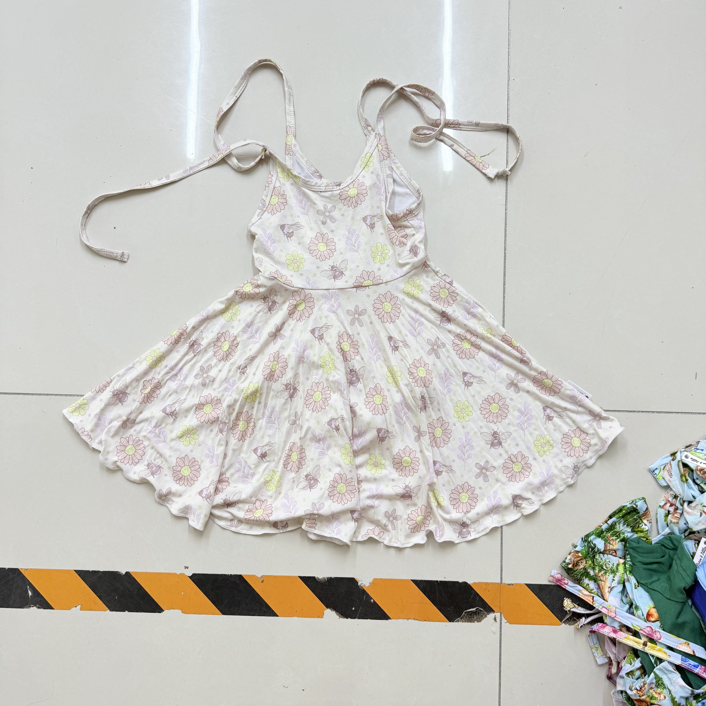 Completo da bambina taglia 15