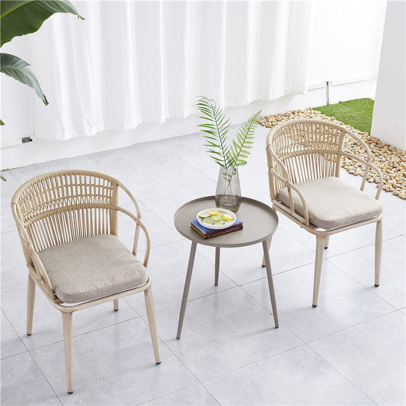 2 chairs-50 cm small round table